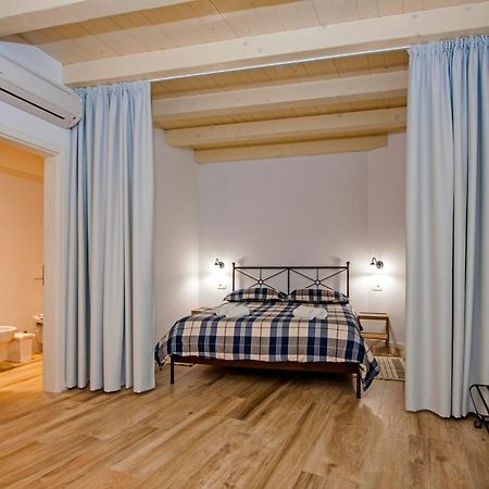 Apartments Tizi 罗维尼 外观 照片