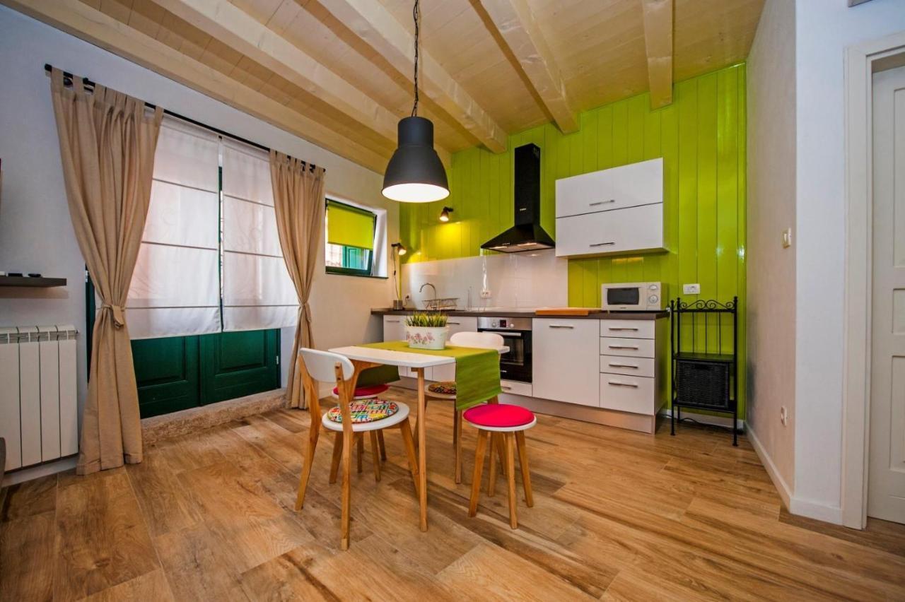 Apartments Tizi 罗维尼 外观 照片
